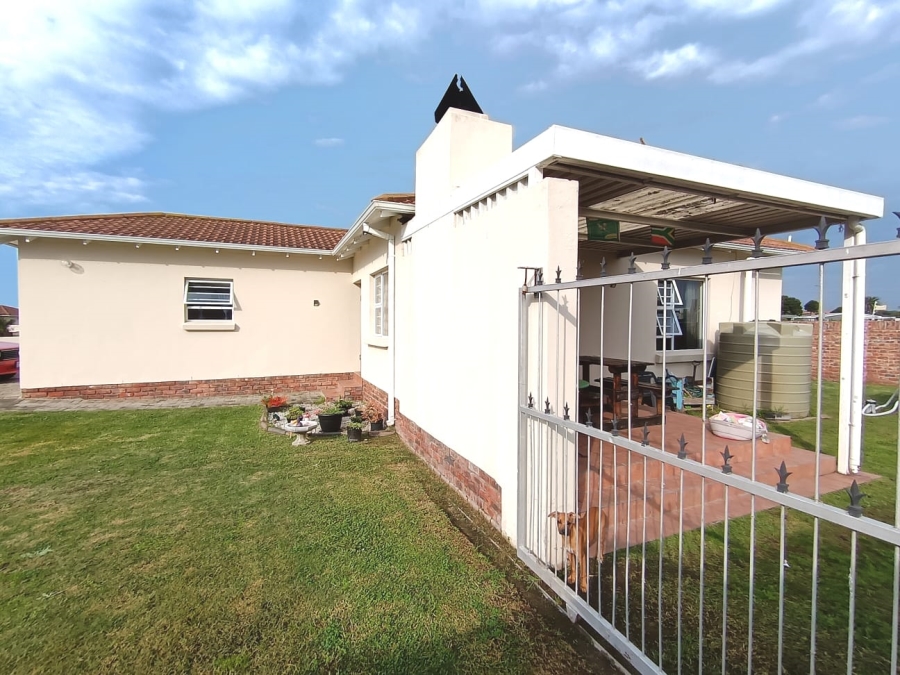 2 Bedroom Property for Sale in Parsonsvlei Eastern Cape